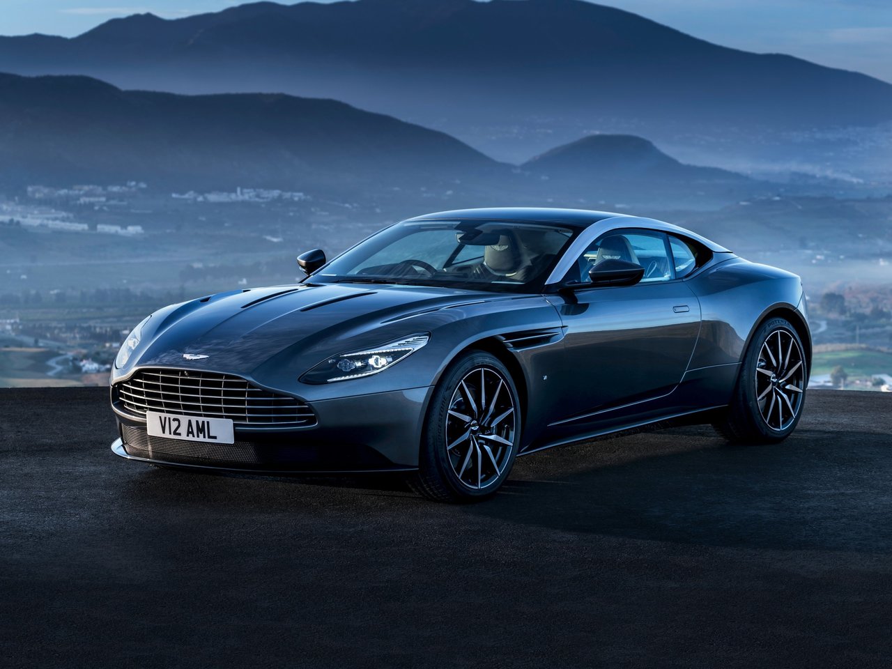 Aston Martin DB11 I (Купе, 2016-н.в.)