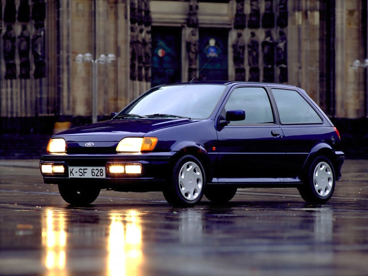 Ford Fiesta Mk3 (Хэтчбек 3 двери, 1989-1995)