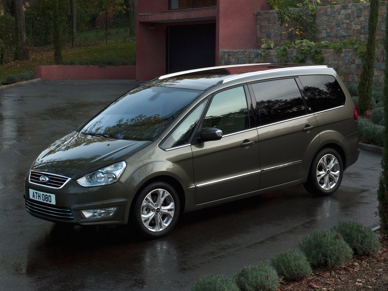 Ford Galaxy II Рестайлинг (Минивэн, 2010-2015)