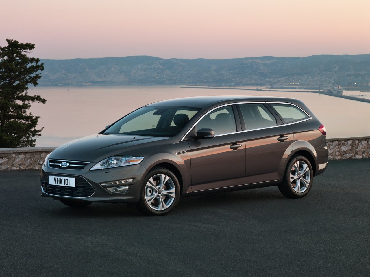 Ford Mondeo IV Рестайлинг (5-дверный универсал, 2010-2014)