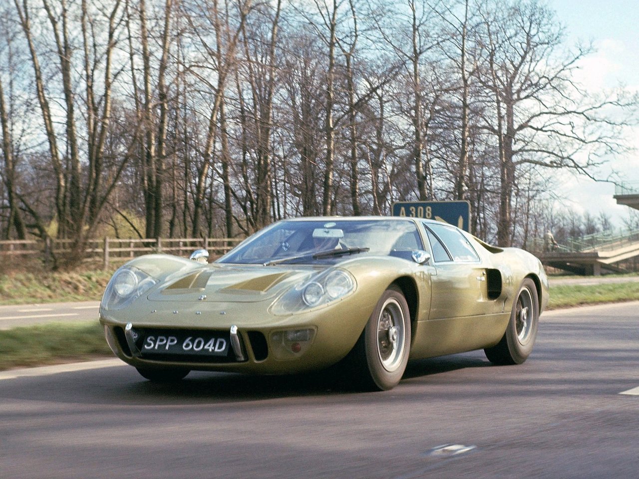 Ford GT40 (Купе, 1964-1969)