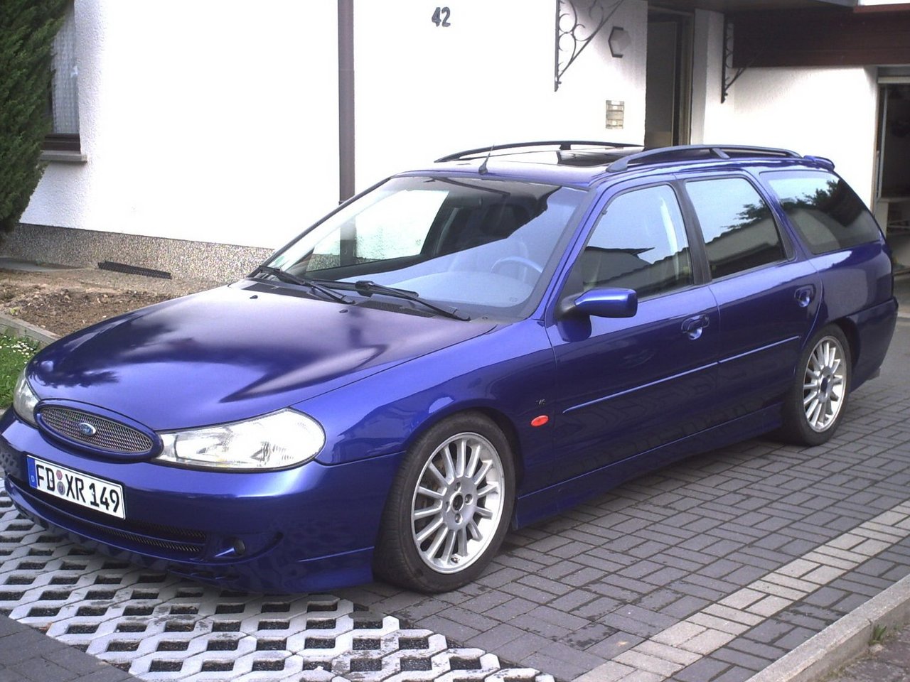 Ford Mondeo ST II (5-дверный универсал, 1999-2001)