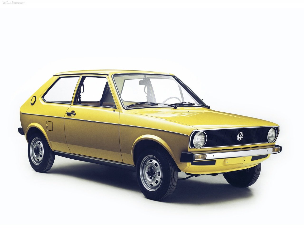 Volkswagen Polo I (Хэтчбек 3 двери, 1975-1988)