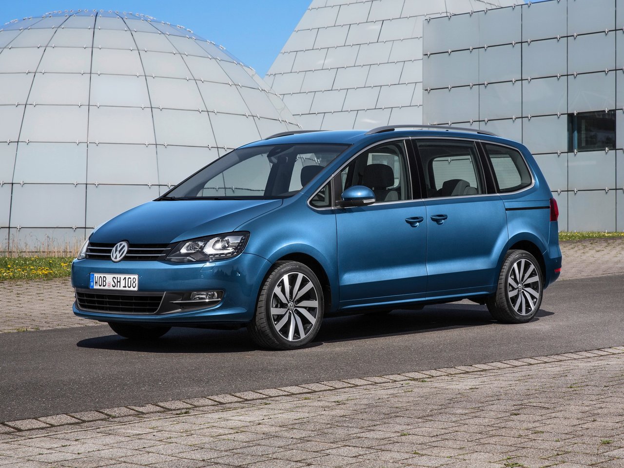 Volkswagen Sharan II Рестайлинг (Минивэн, 2015-н.в.)