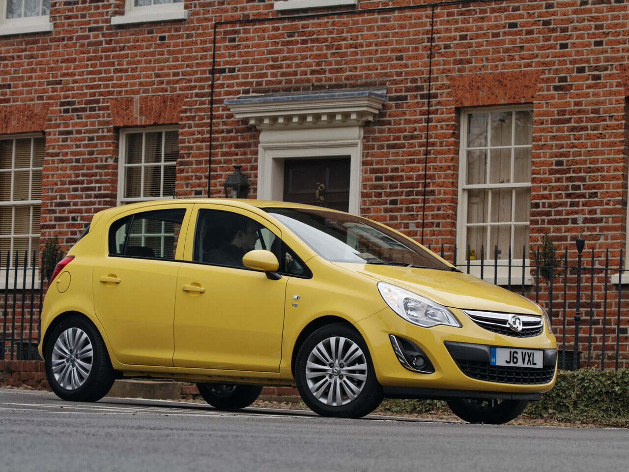 Vauxhall Corsa D Рестайлинг (Хэтчбек 5 дверей, 2010-2014)