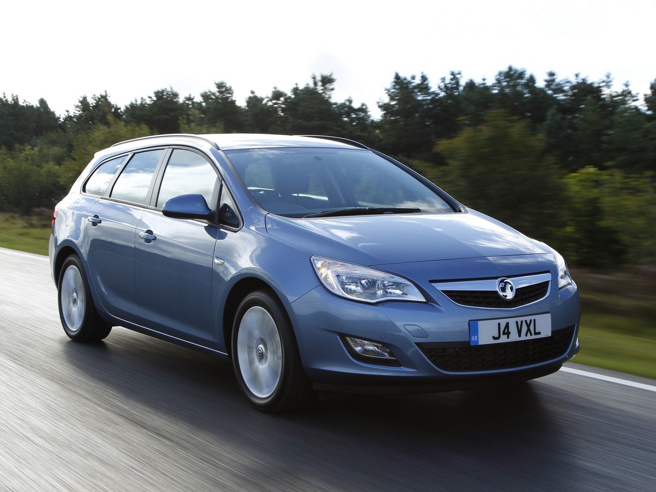 Vauxhall Astra J (5-дверный универсал, 2009-н.в.)