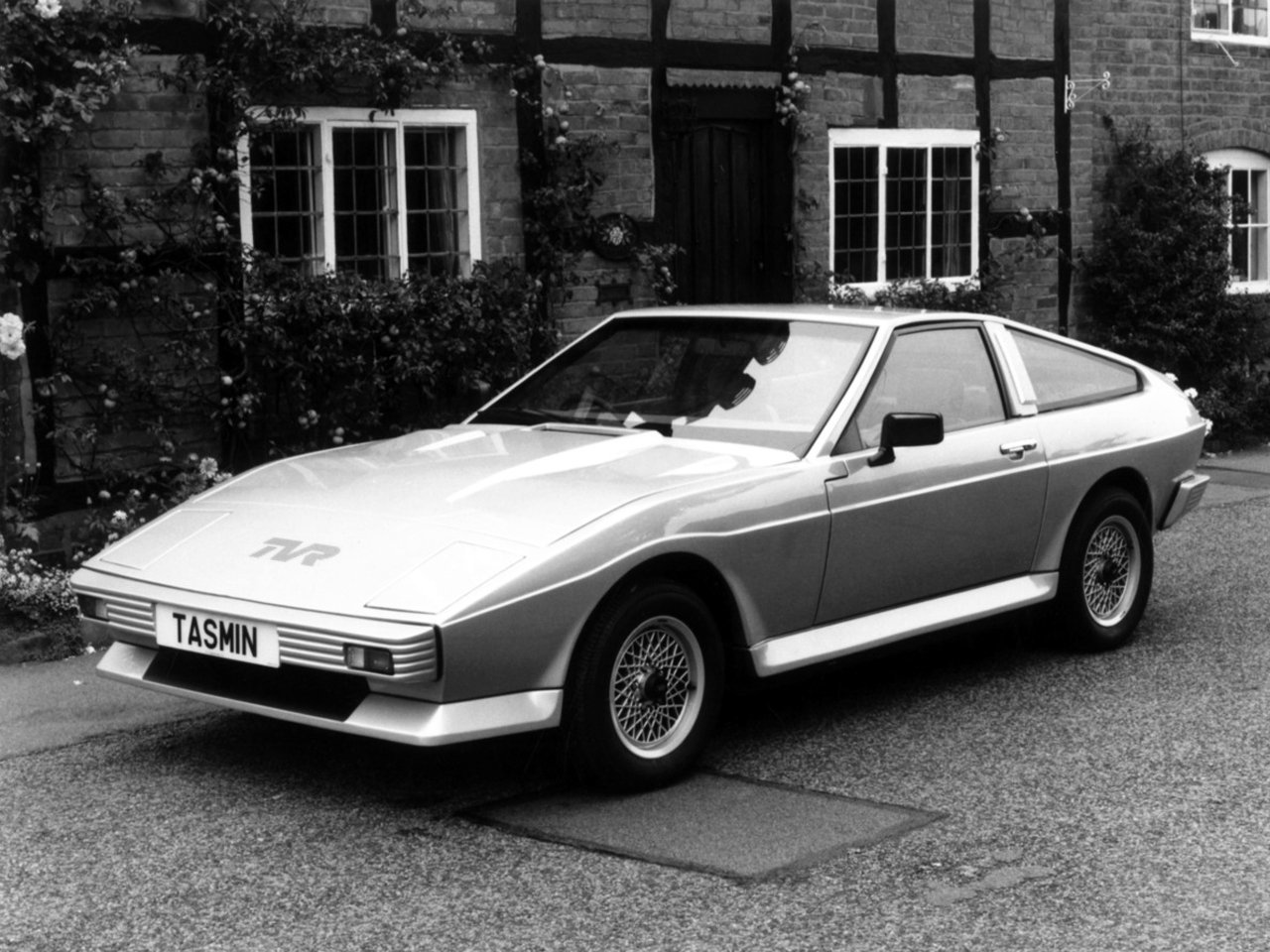 TVR Tasmin I (Купе, 1980-1987)
