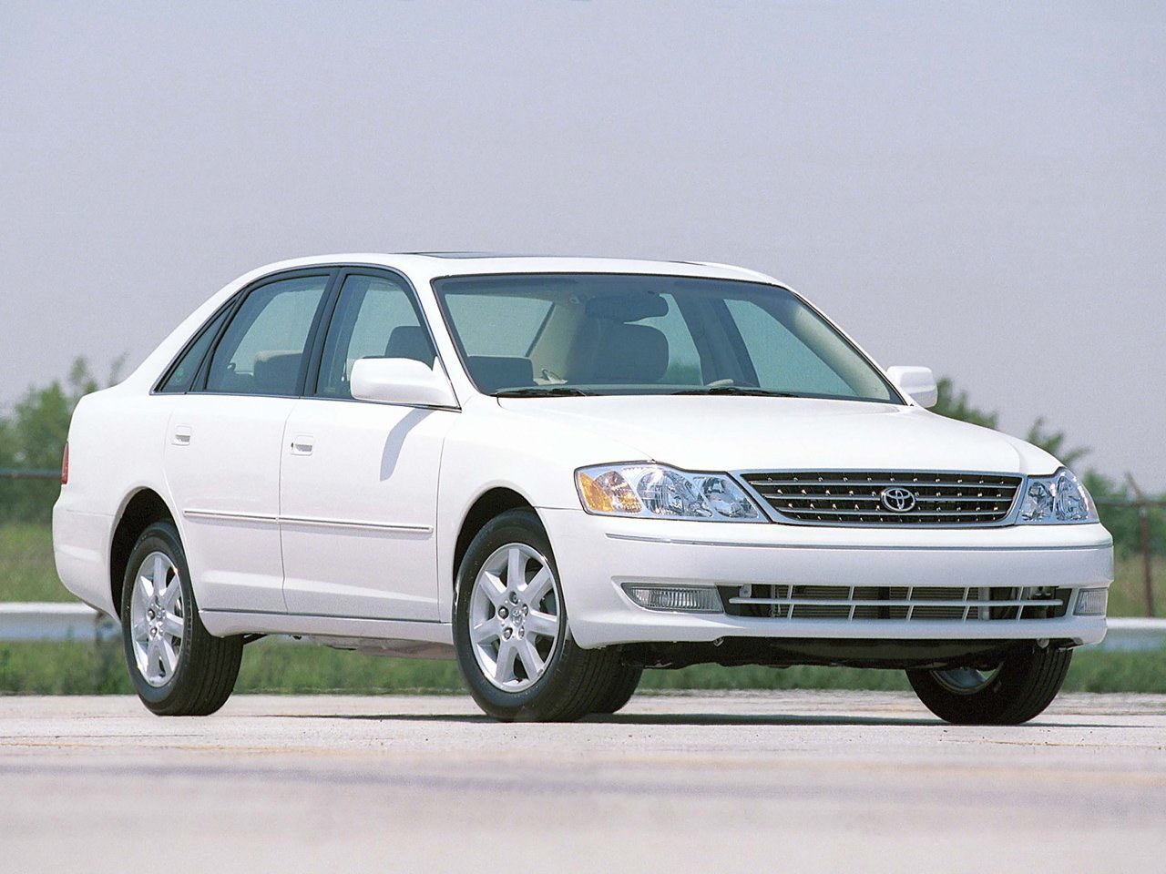 Toyota Avalon II Рестайлинг (Седан, 2002-2005)