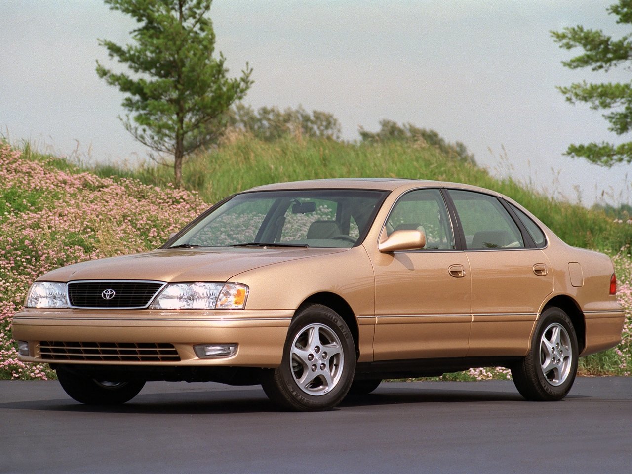 Toyota Avalon I Рестайлинг (Седан, 1997-2000)