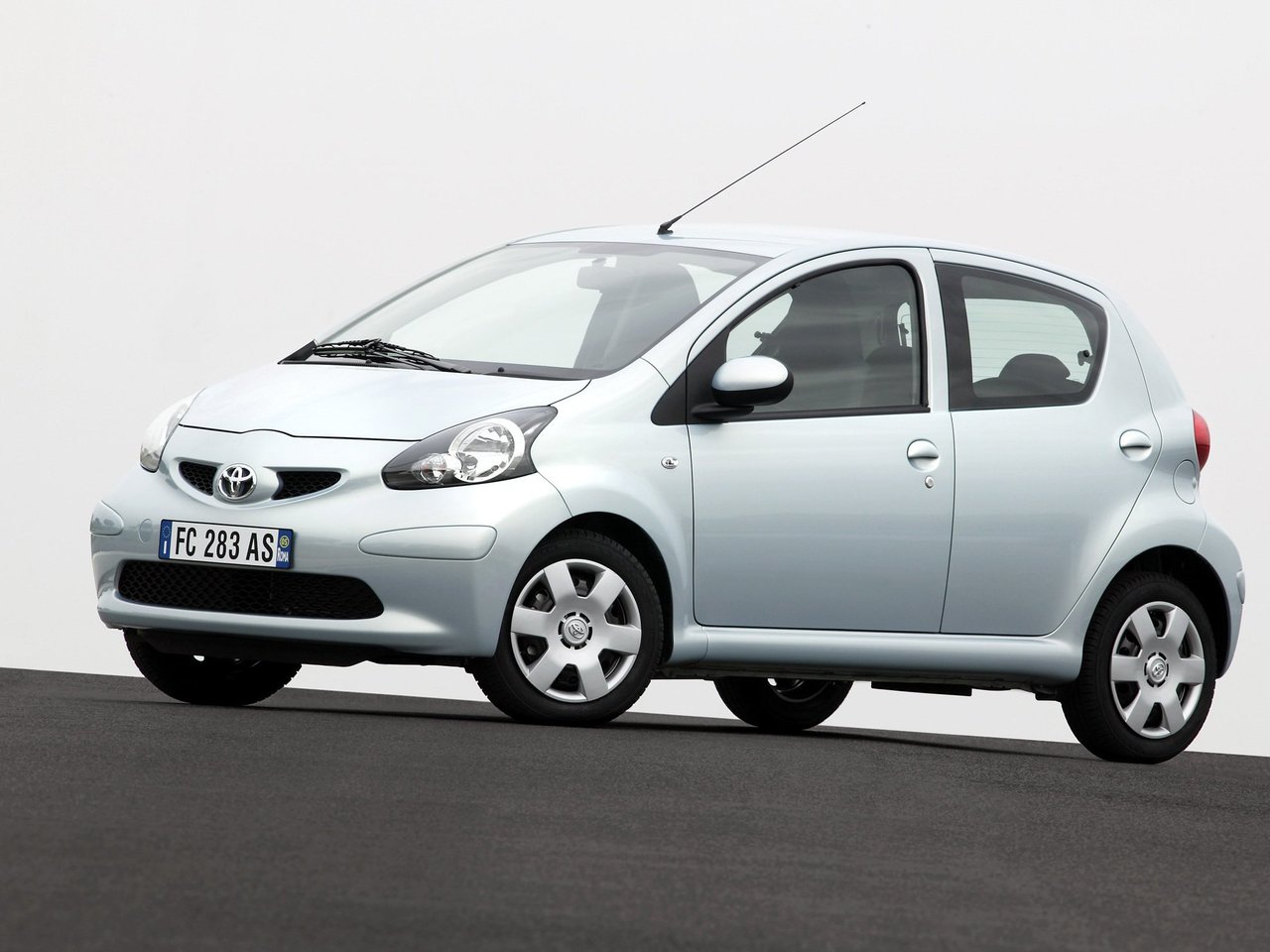 Toyota Aygo I (Хэтчбек 5 дверей, 2005-2009)