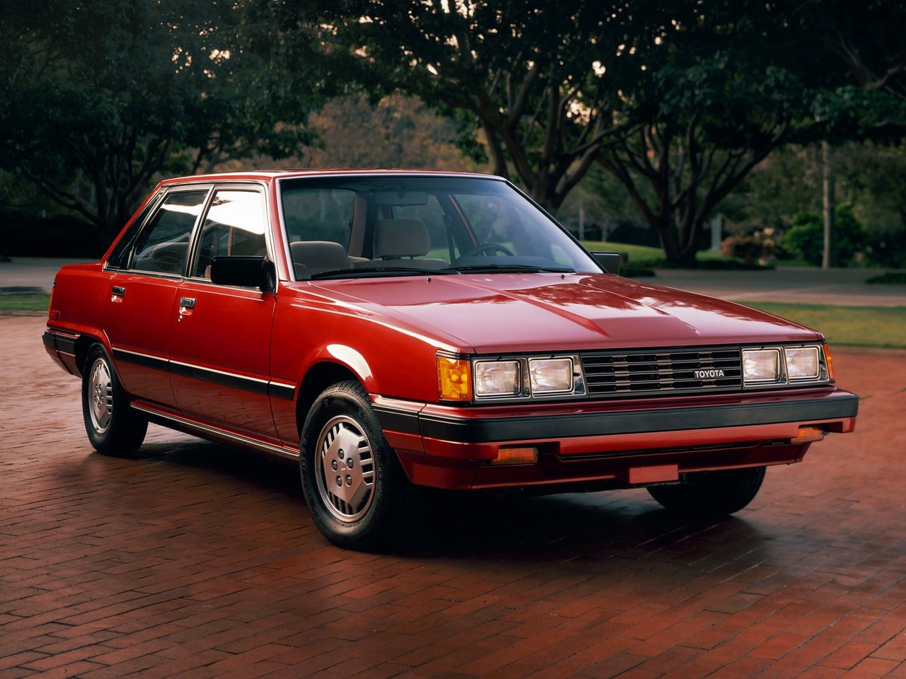 Toyota Camry I V10 (Седан, 1983-1988)