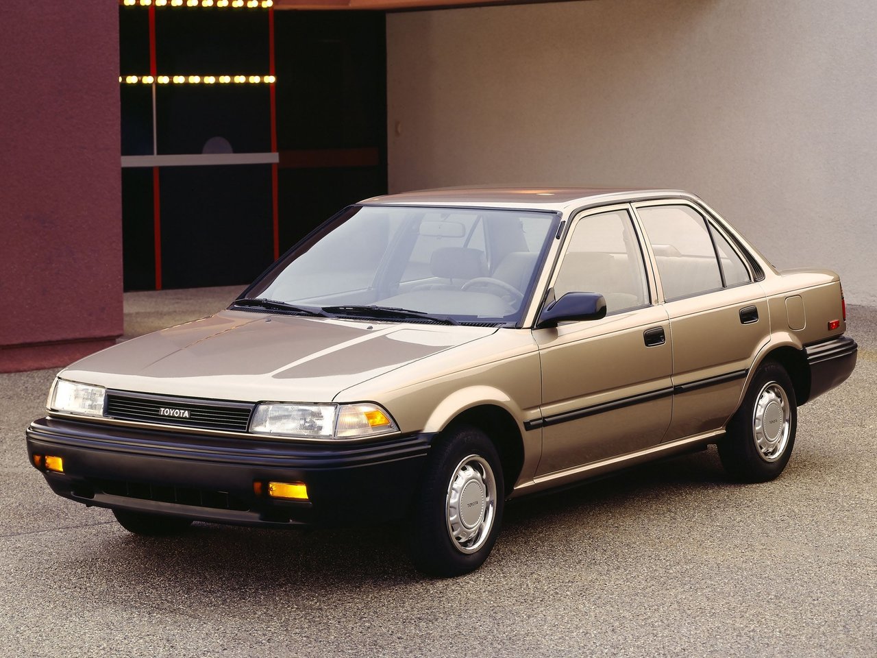 Toyota Corolla VI E90 (Седан, 1987-1993)