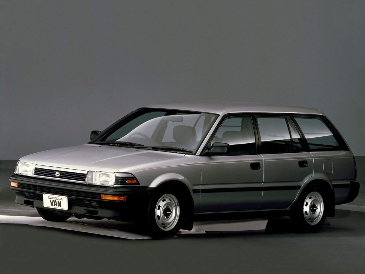 Toyota Corolla VI E90 (5-дверный универсал, 1987-1993)