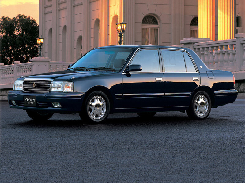 Toyota Crown XS10 (Седан, 2001-2017)