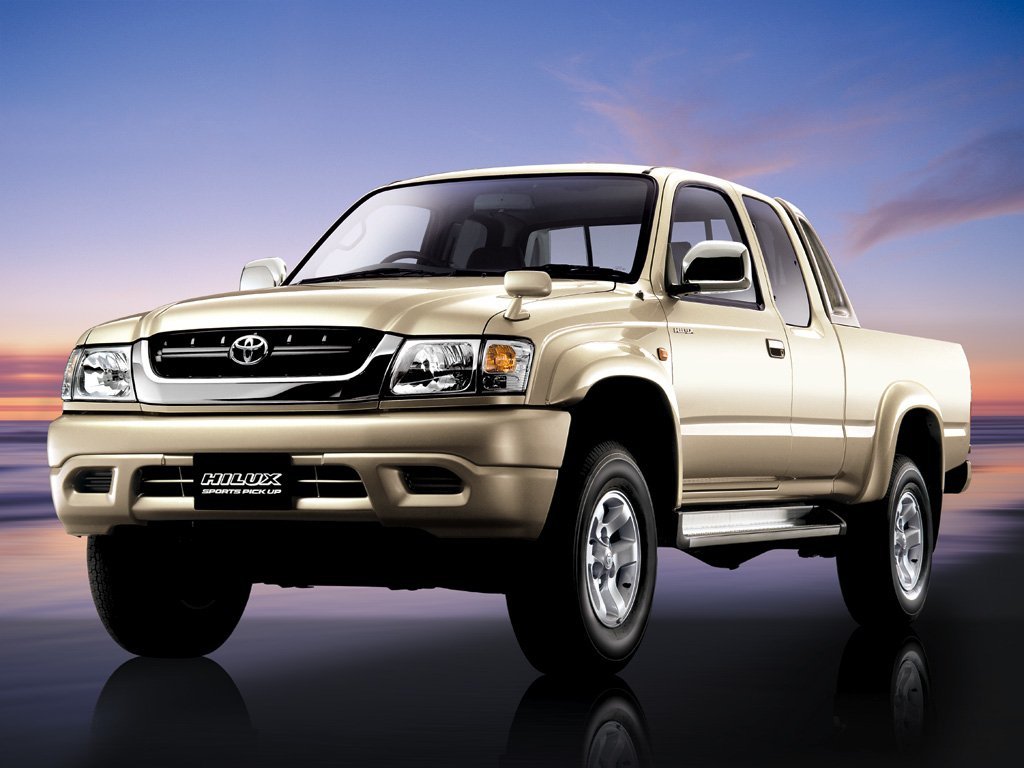 Toyota Hilux VI Рестайлинг (Пикап Половина кабины, 2001-2005)