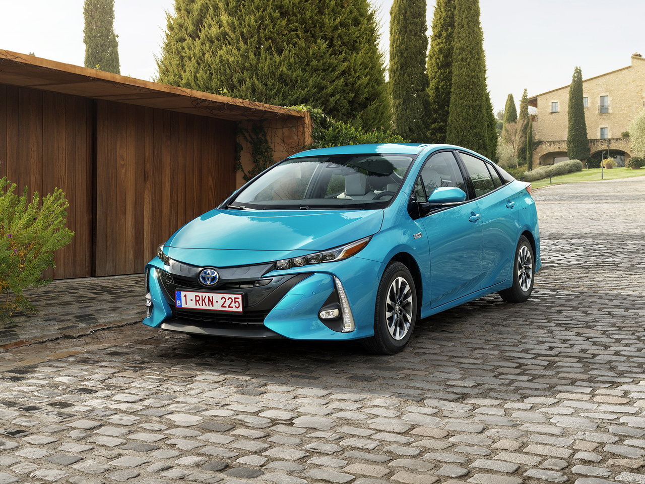 Toyota Prius IV (Хэтчбек 5 дверей, 2015-н.в.)