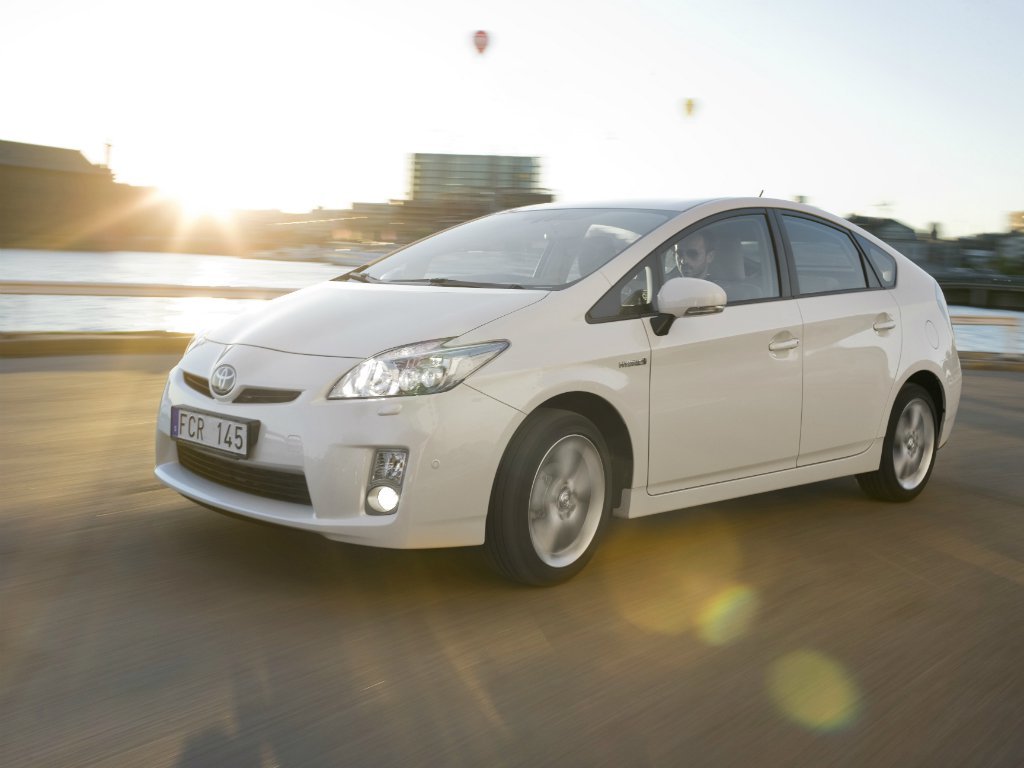 Toyota Prius III ZVW30/35 (Хэтчбек 5 дверей, 2009-2011)