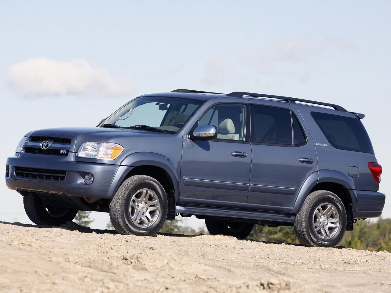 Toyota Sequoia I Рестайлинг (Внедорожник 5 дверей, 2004-2007)