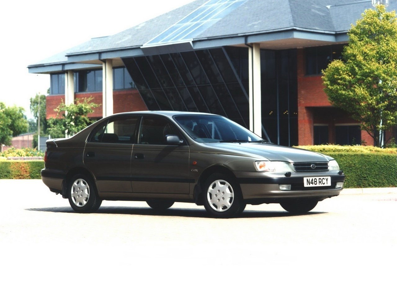 Toyota Carina E (Седан, 1992-1998)