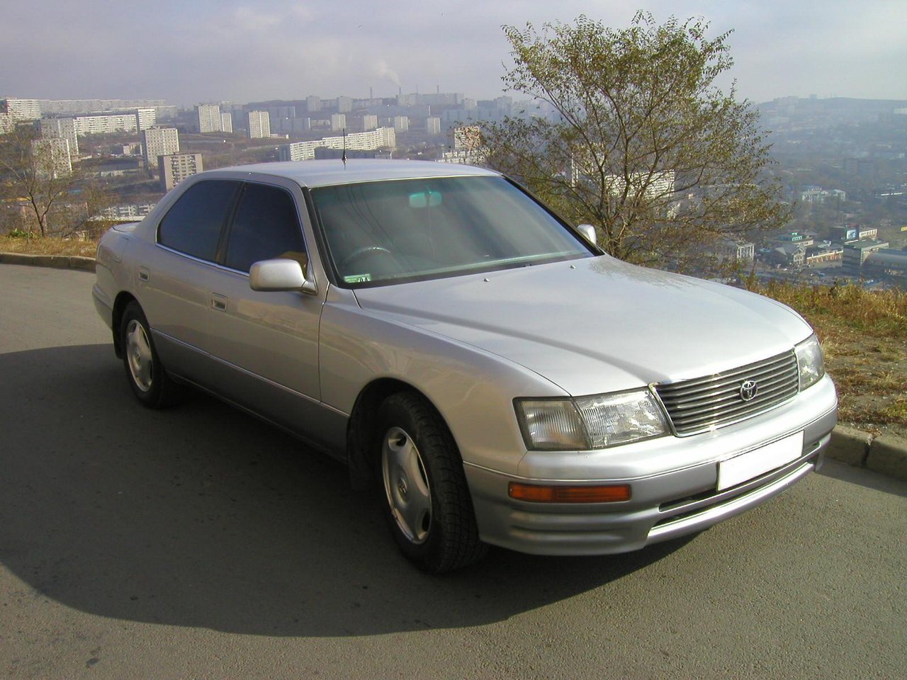 Toyota Celsior II F20 (Седан, 1994-1997)