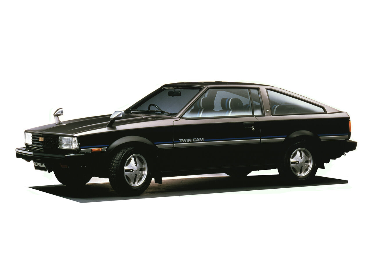 Toyota Corolla Levin III TE71 (Хэтчбек 3 двери, 1979-1983)
