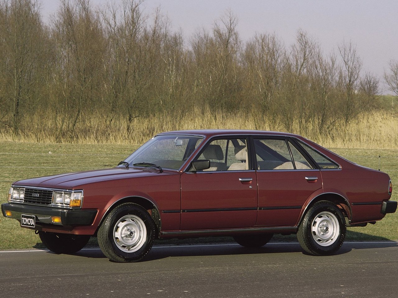 Toyota Corona VI T130 (Лифтбек, 1979-1981)