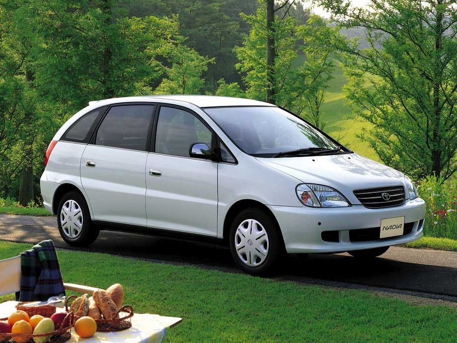 Toyota Nadia (Компактвэн, 1998-2003)