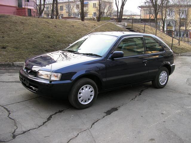 Toyota Tercel V L50 Рестайлинг (Хэтчбек 3 двери, 1997-2000)