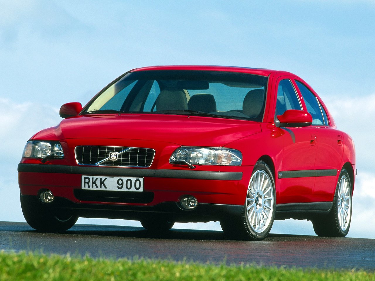 Volvo S60 I (Седан, 2000-2004)