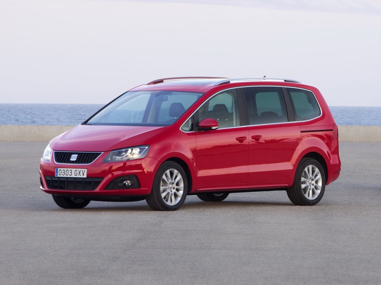 SEAT Alhambra II (Минивэн, 2010-2015)