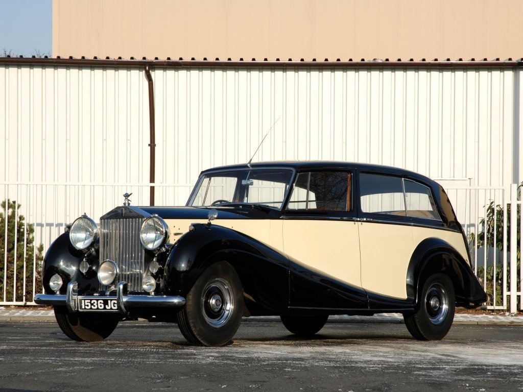 Rolls-Royce Silver Wraith (Седан, 1946-1959)