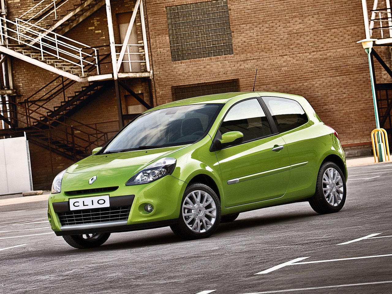 Renault Clio III Рестайлинг (Хэтчбек 3 двери, 2009-н.в.)