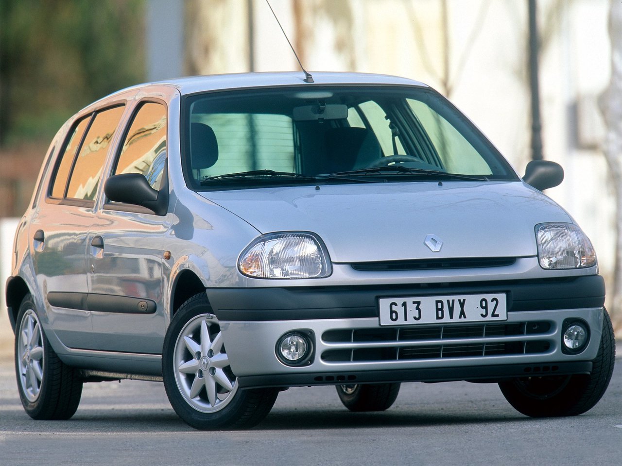 Renault Clio II (Хэтчбек 5 дверей, 1998-2001)