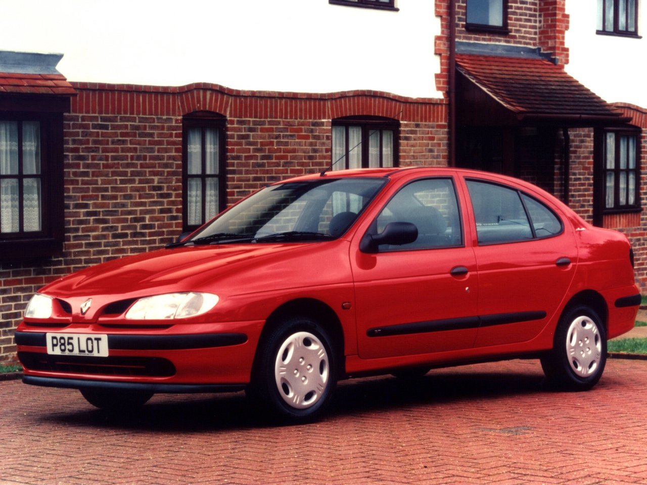 Renault Megane I Рестайлинг (Седан, 1999-2003)