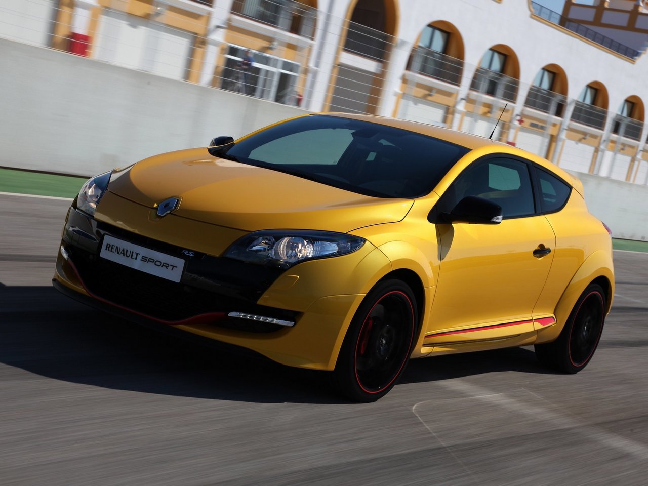 Renault Megane RS III (Хэтчбек 3 двери, 2011-2013)
