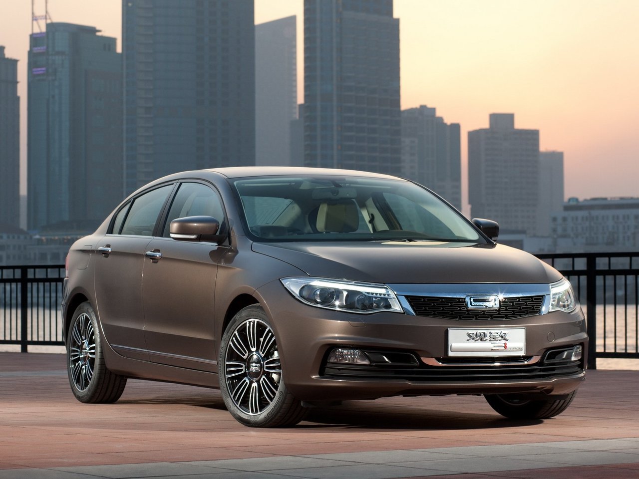 Qoros 3 (Седан, 2014-н.в.)