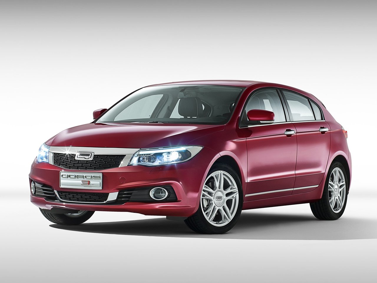 Qoros 3 (Хэтчбек 5 дверей, 2014-н.в.)