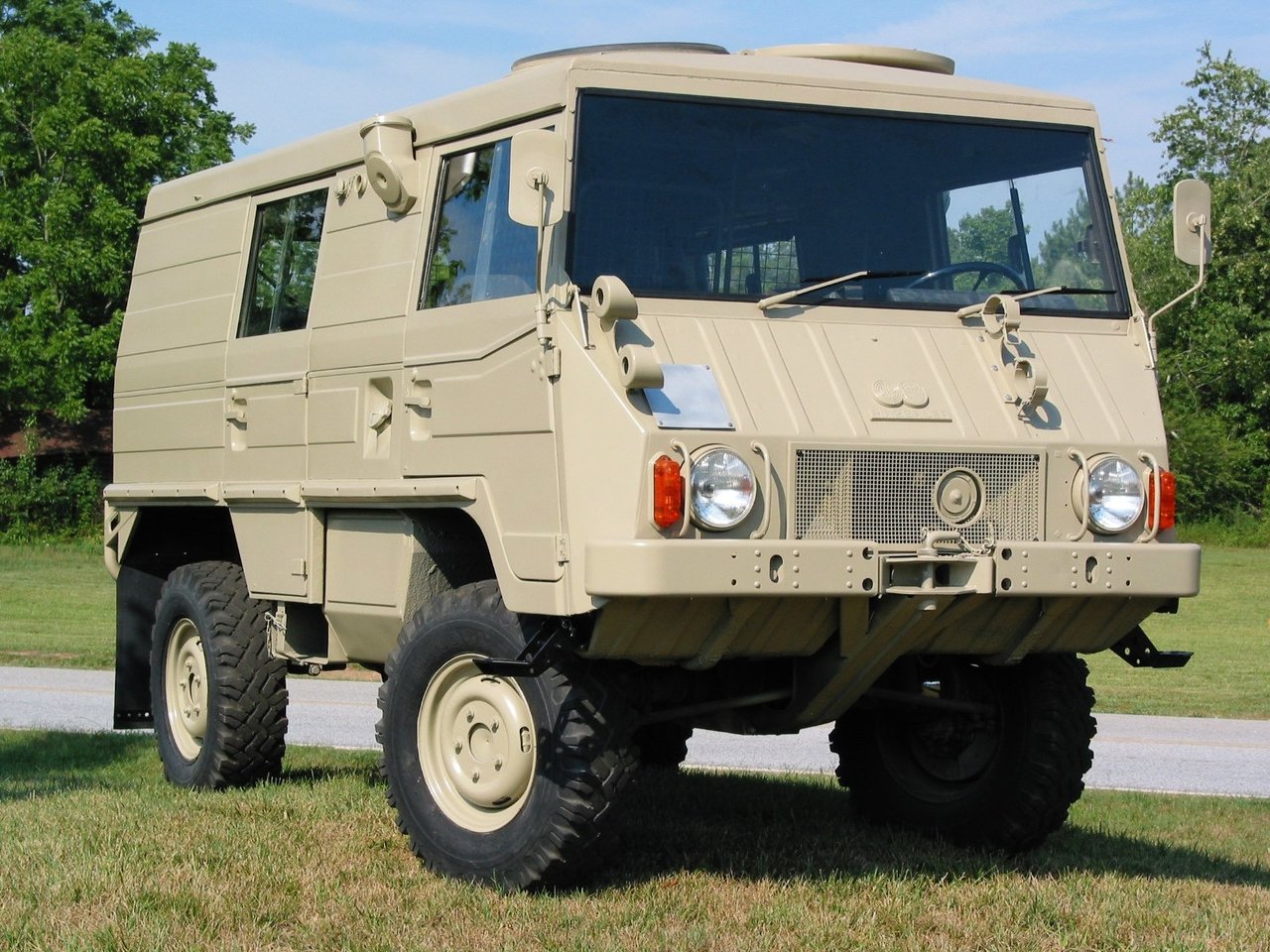 PUCH Pinzgauer 710			 , 1974-1987) (Внедорожник (открытый верх), 1974-1987)