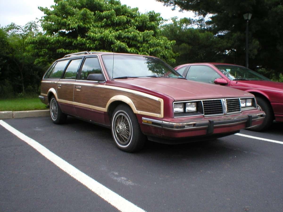 Pontiac 6000 (5-дверный универсал, 1982-1991)