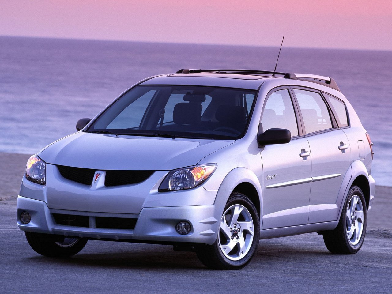 Pontiac Vibe I (Компактвэн, 2002-2004)