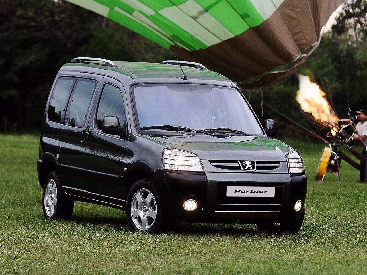 Peugeot Partner I Рестайлинг (Компактвэн, 2002-2012)