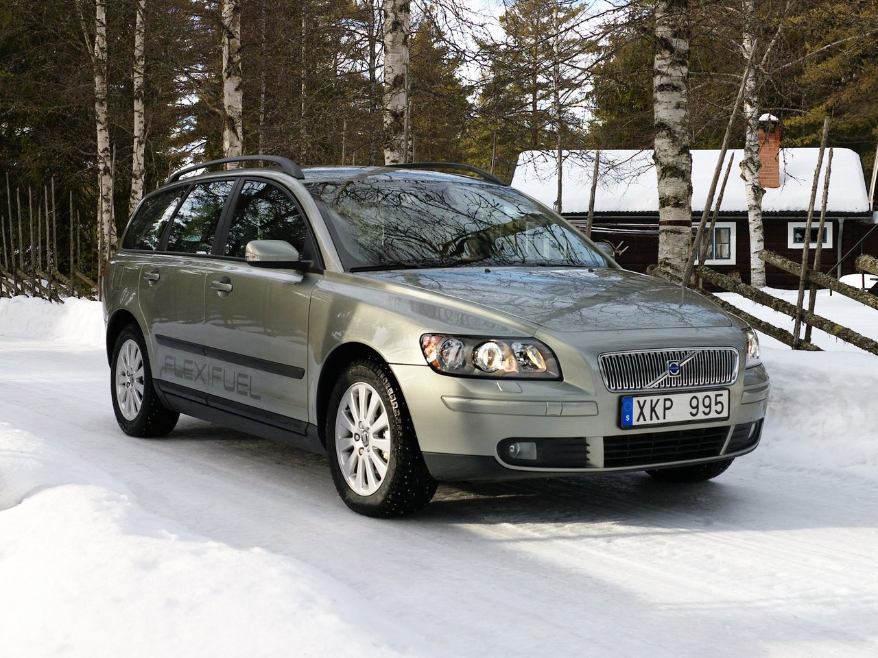 Volvo V50 I (5-дверный универсал, 2004-2007)