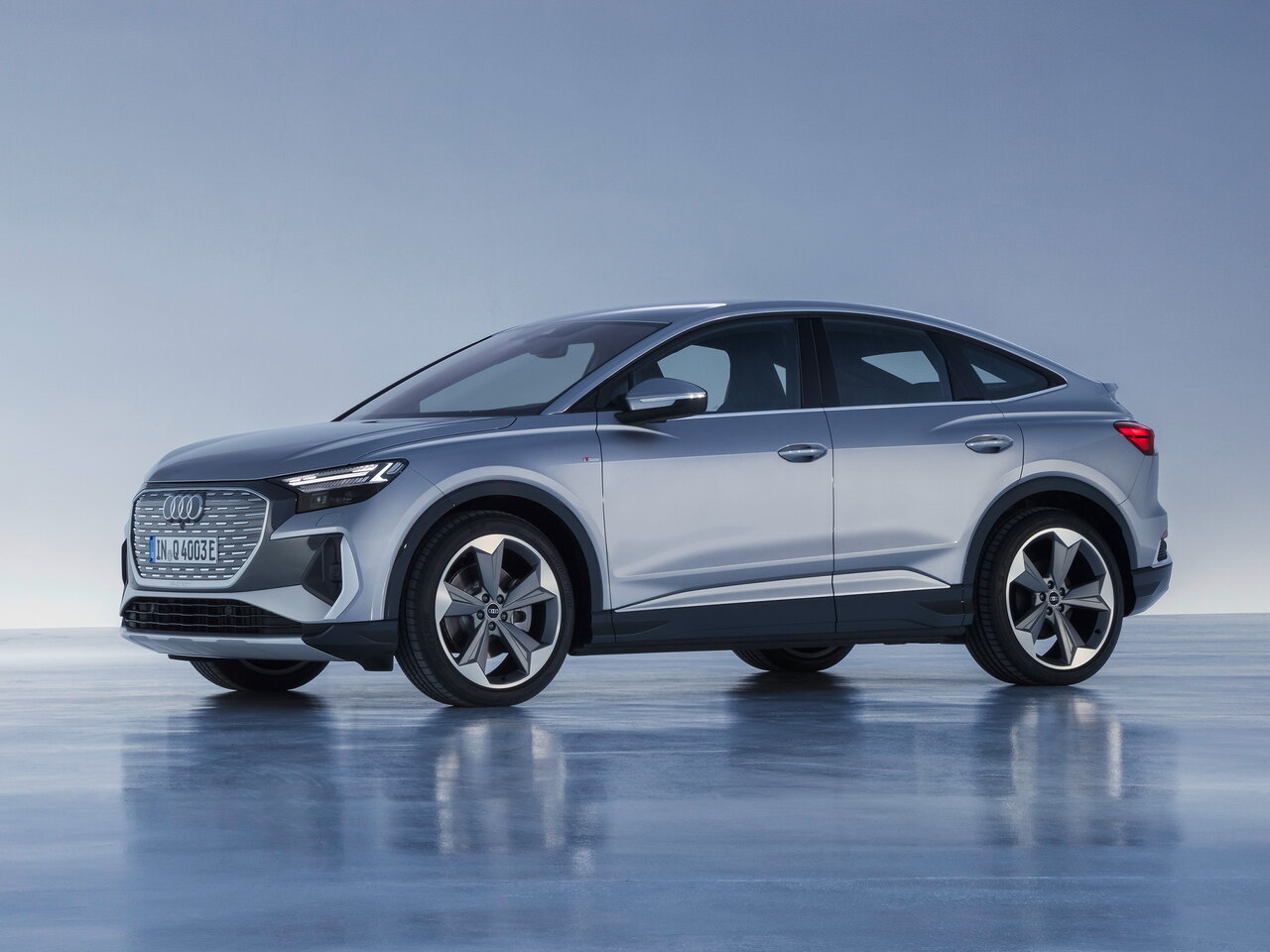 Audi Q4 Sportback e-tron (Внедорожник 5 дверей, 2021-н.в.)