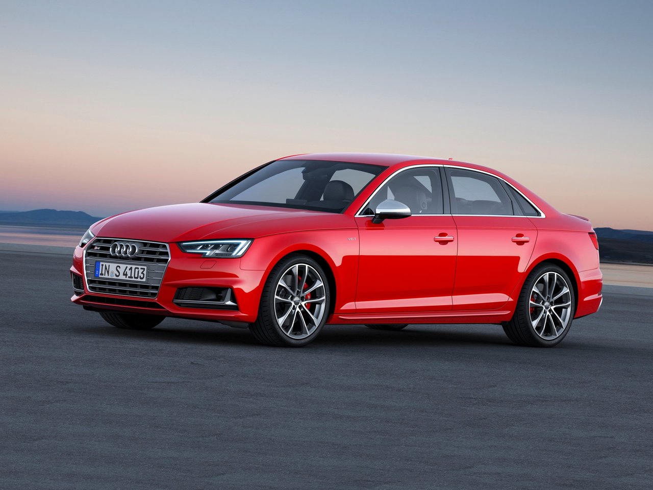 Audi S4 V B9 (Седан, 2016-н.в.)