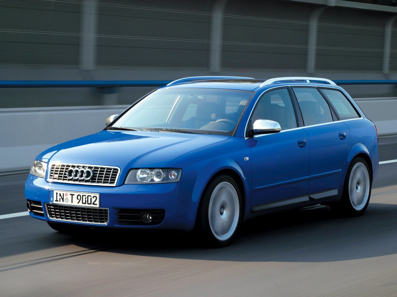 Audi S4 II B6 (5-дверный универсал, 2002-2004)