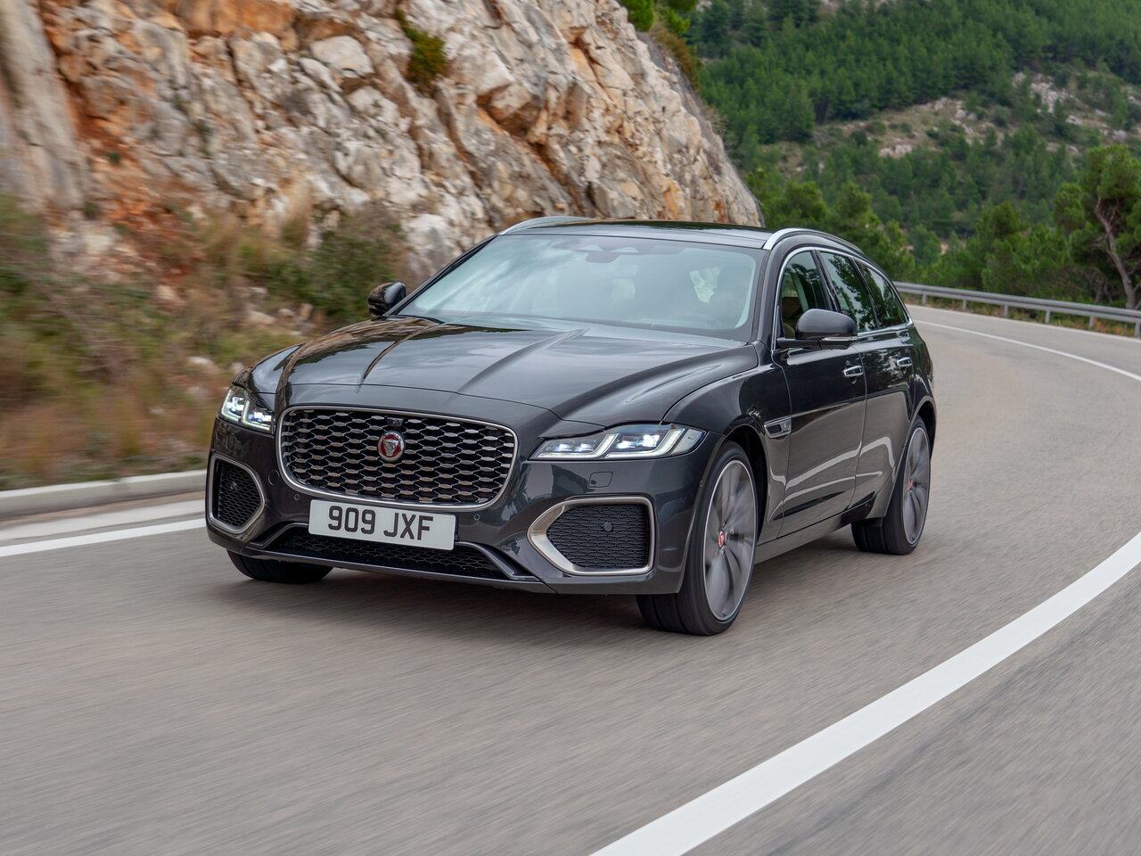 Jaguar XF II Рестайлинг (5-дверный универсал, 2020-н.в.)