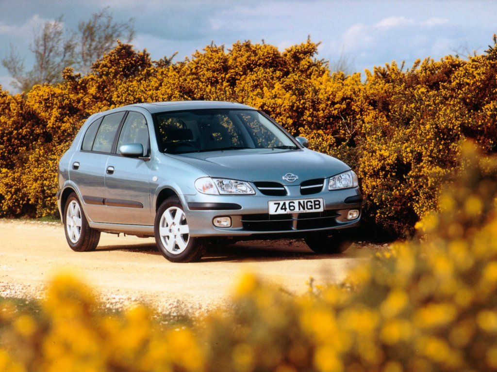 Nissan Almera II N16 (Хэтчбек 5 дверей, 2000-2003)