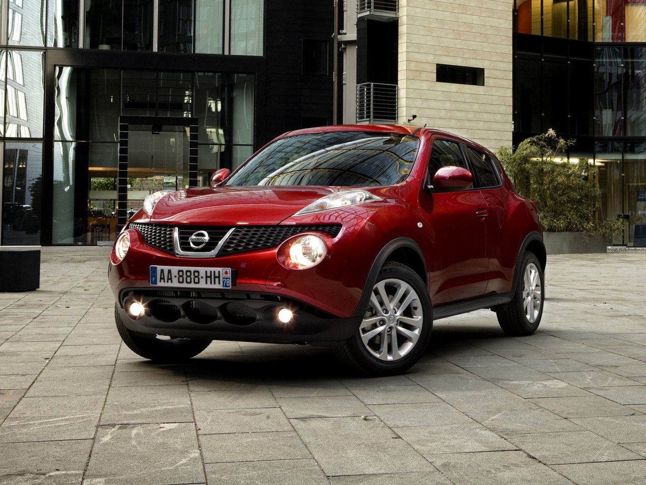 Nissan Juke I (Внедорожник 5 дверей, 2010-2014)