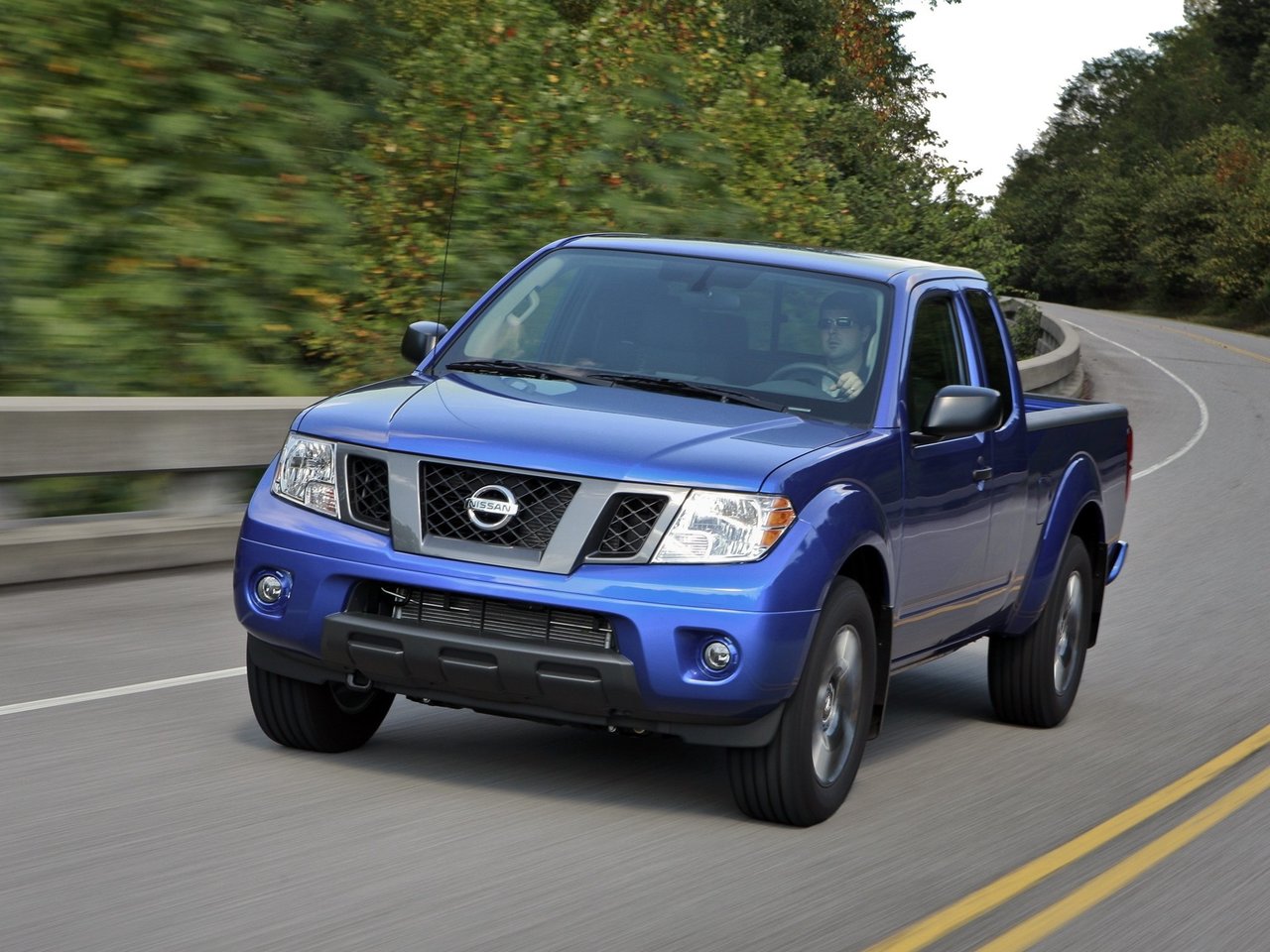 Nissan Navara Frontier III D40 Рестайлинг (Пикап Половина кабины, 2010-2015)