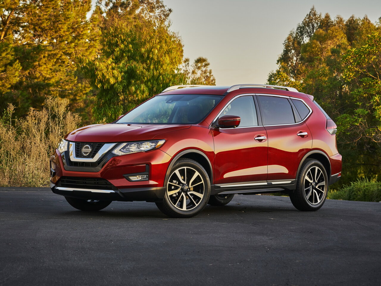 Nissan Rogue II Рестайлинг (Внедорожник 5 дверей, 2016-2020)